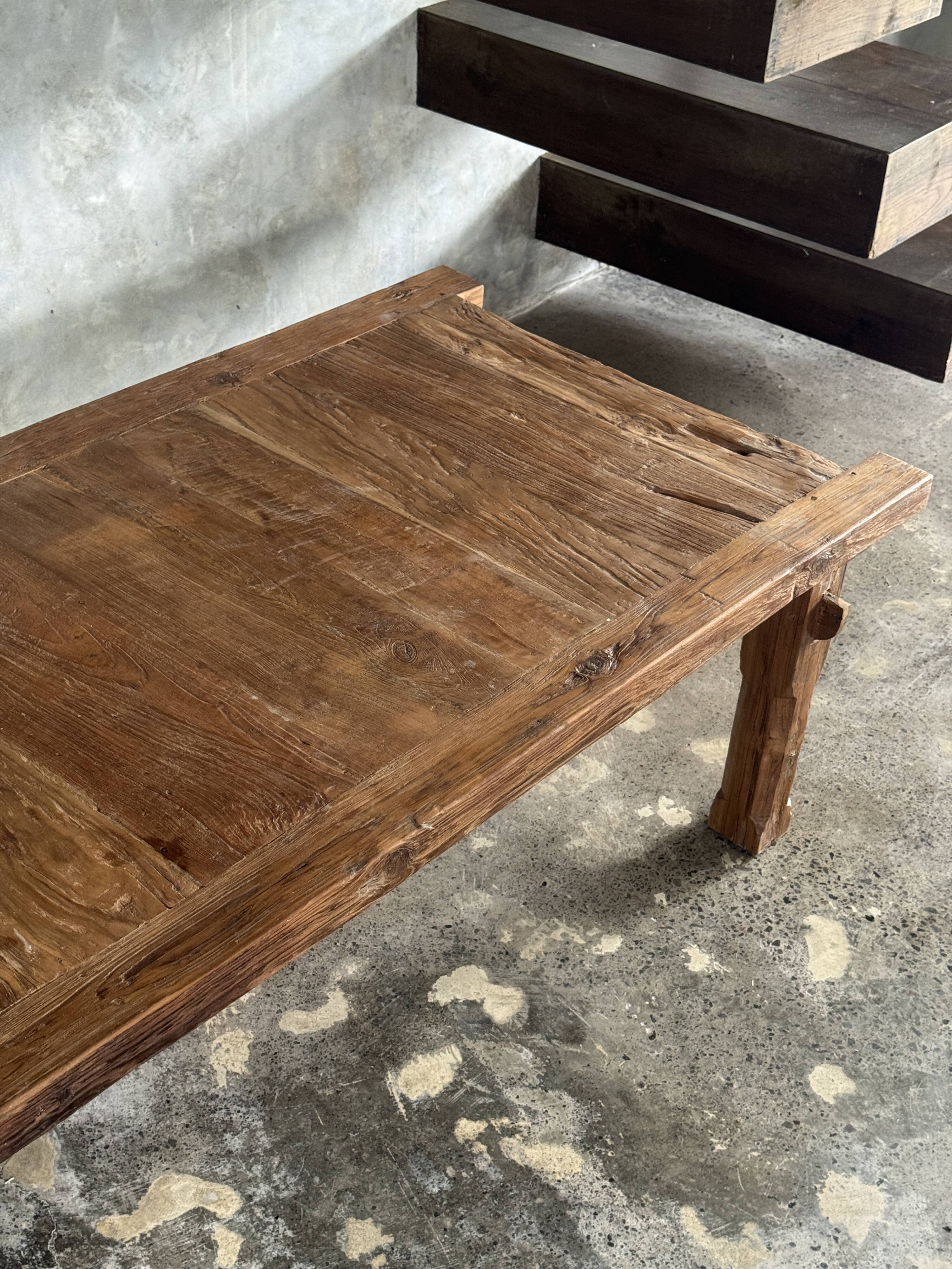 Large upcycled golden teak coffee table L1m60 W70 H45