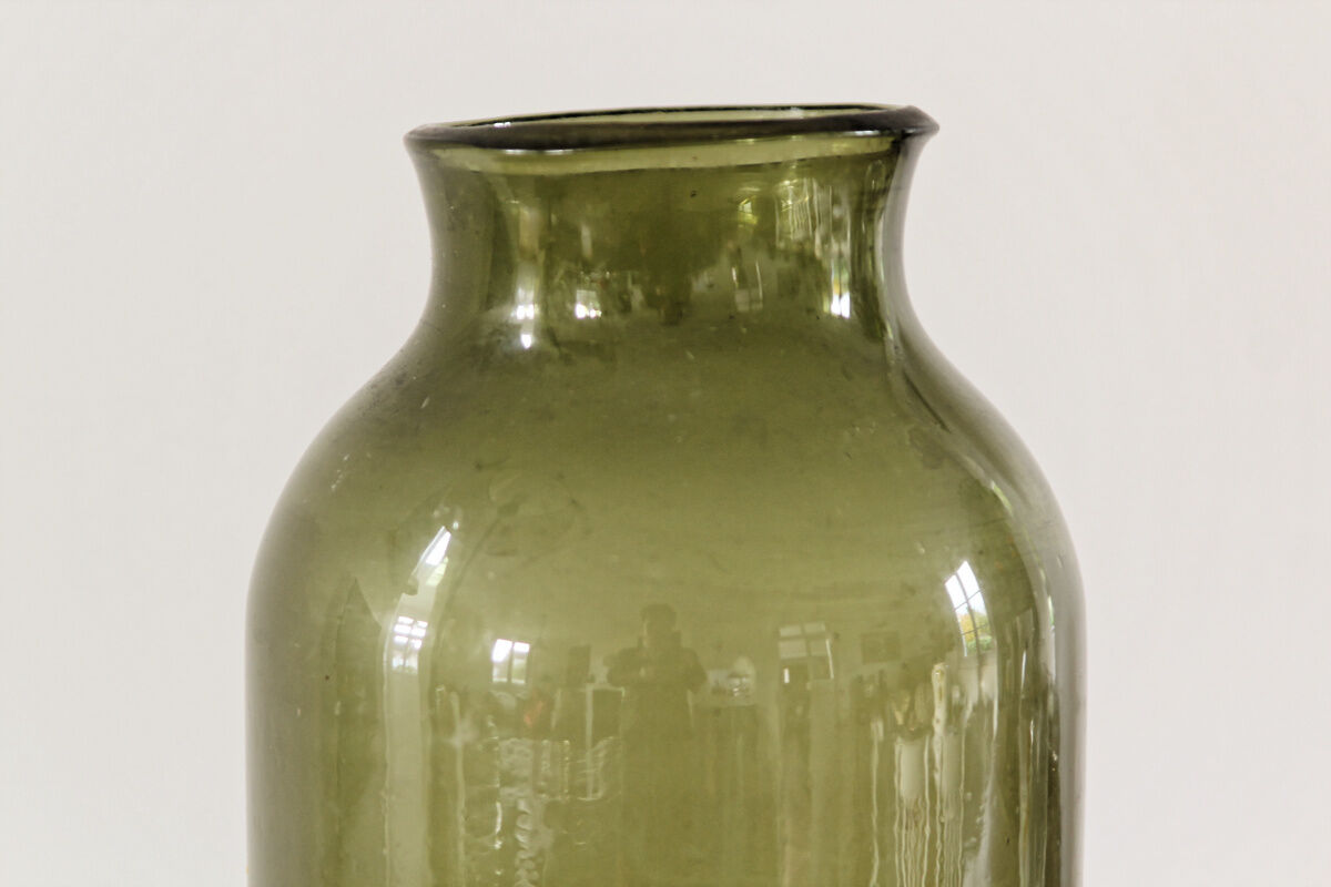 Blown glass truffle jar