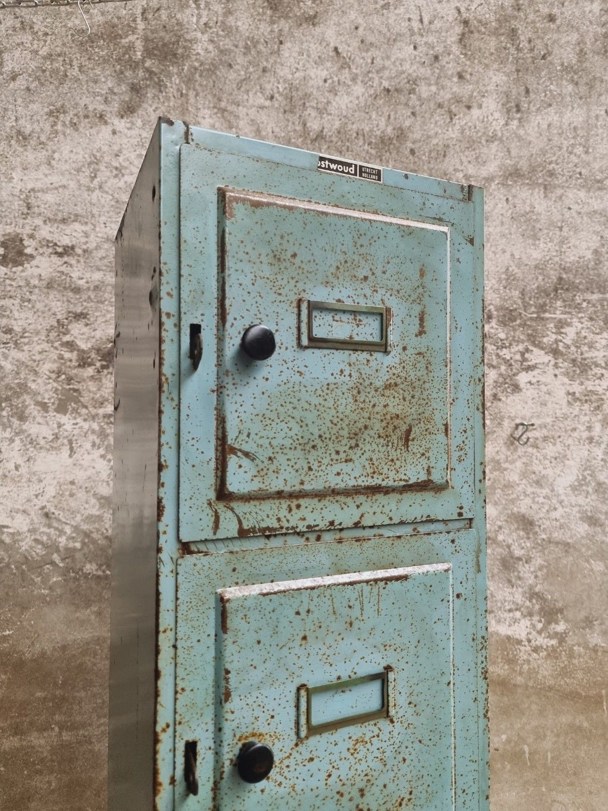 Industrial cabinet locker cabinet Oostwoud vintage blue