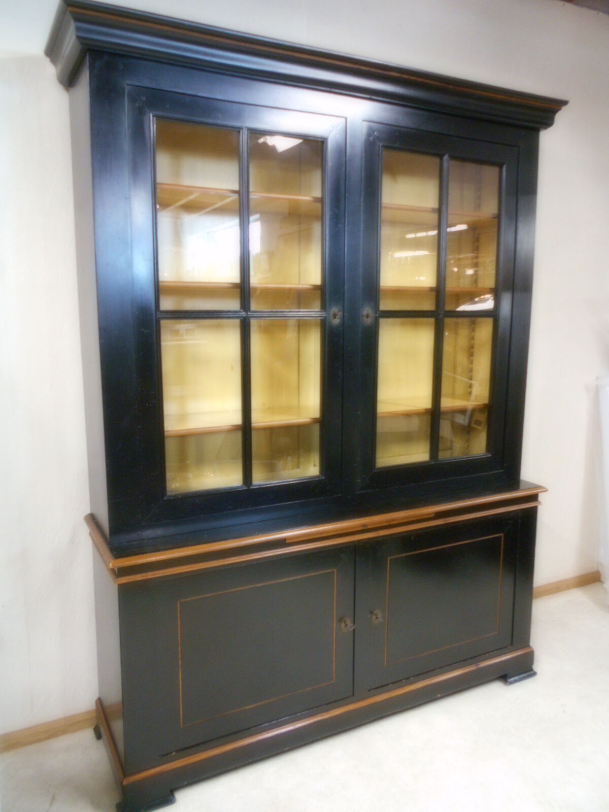 Roche Bobois showcase library