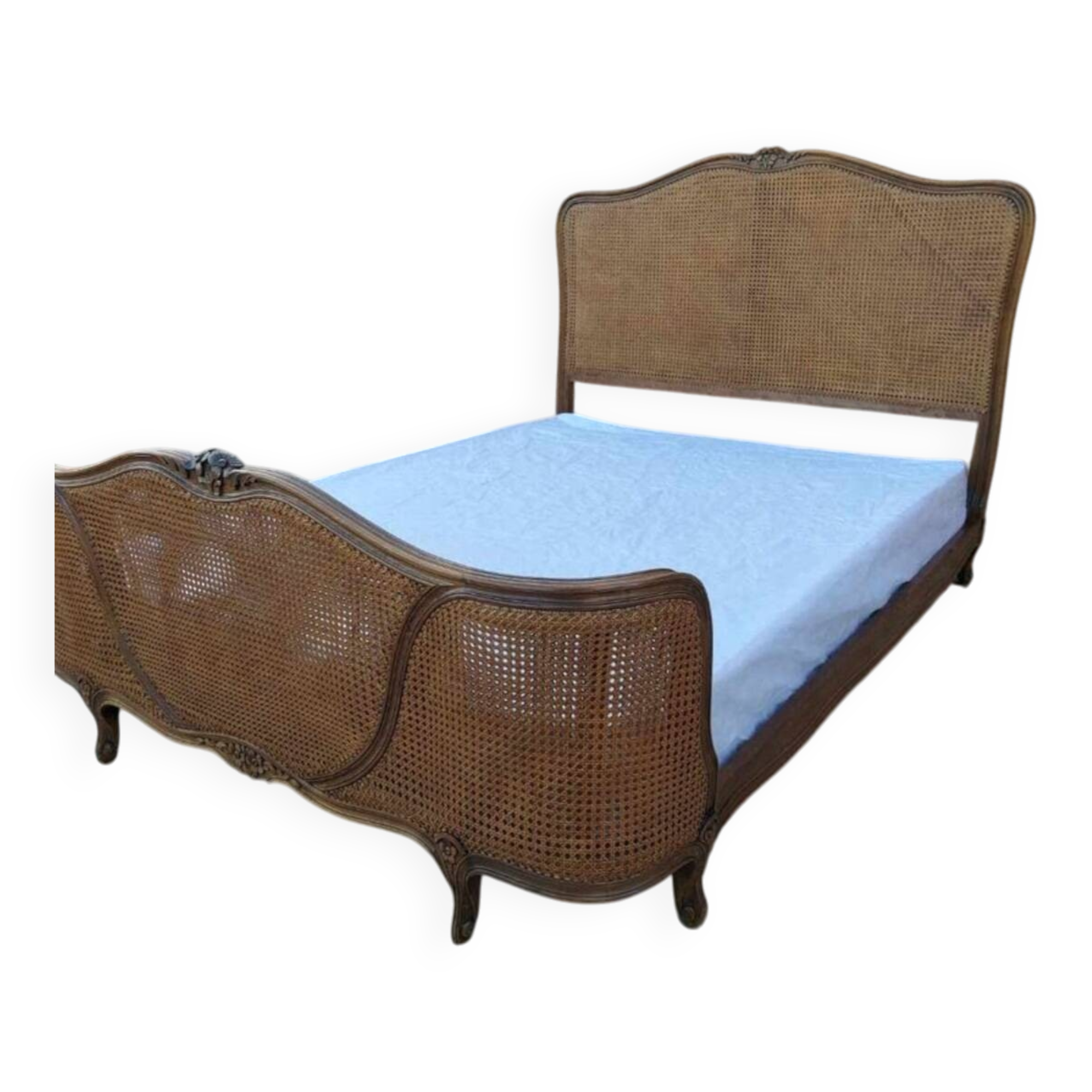 Lit with caned basket in Louis XV style.