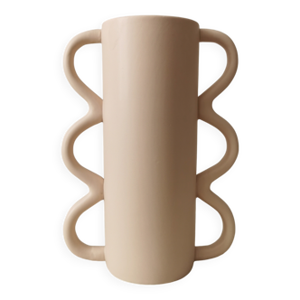 Second hand vase