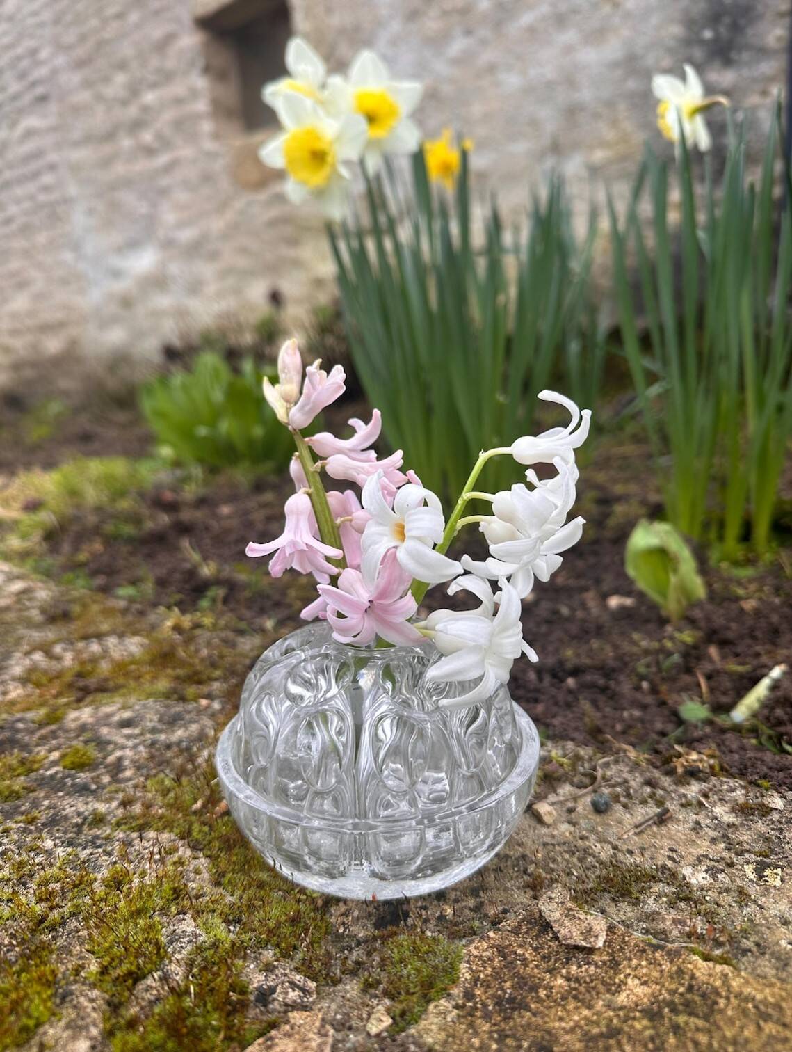 Medium-sized antique flower holder in transparent moulded glass, vintage.
