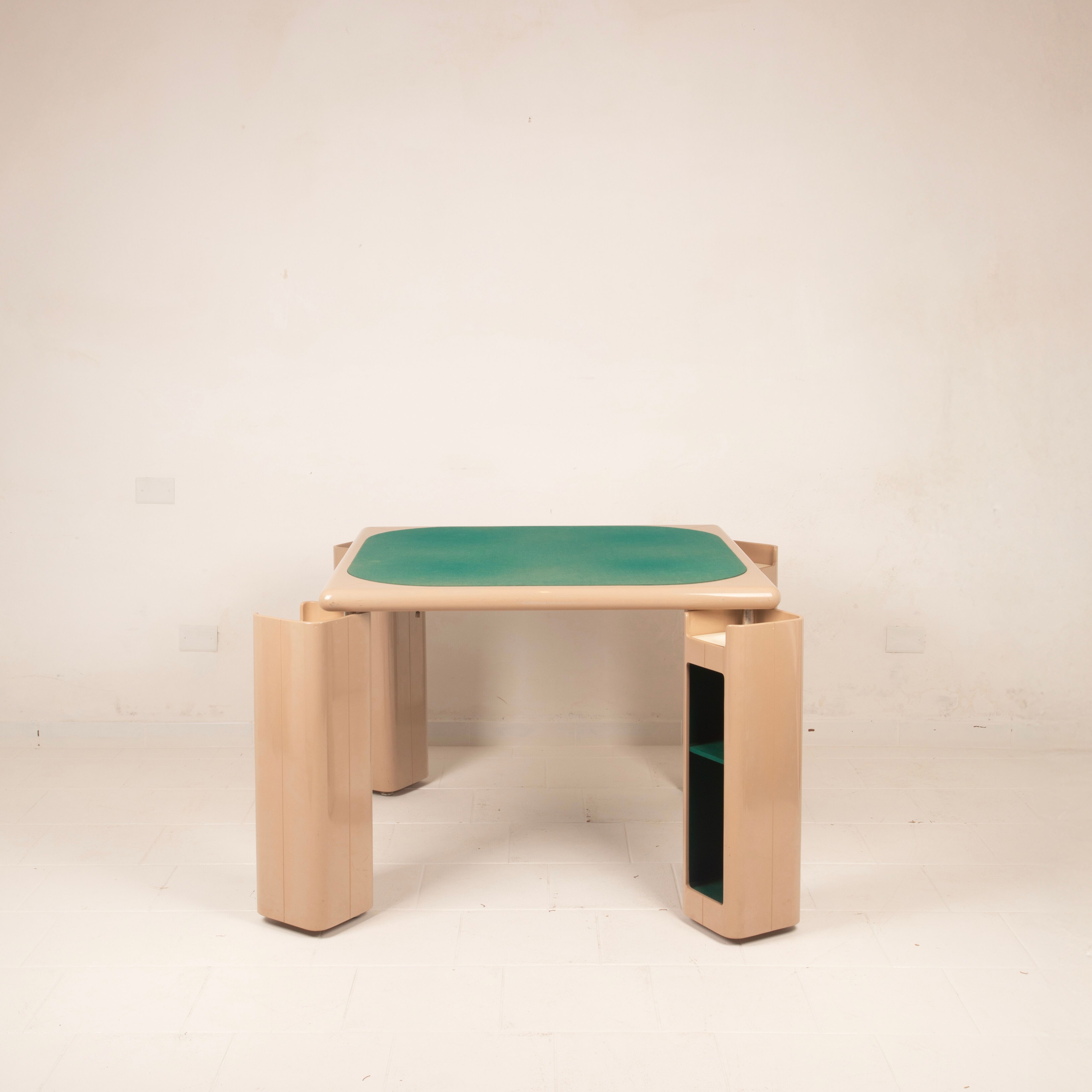 Pierluigi Molinari Lacquered Wood and Green Felt Game Table for Pozzi 1970