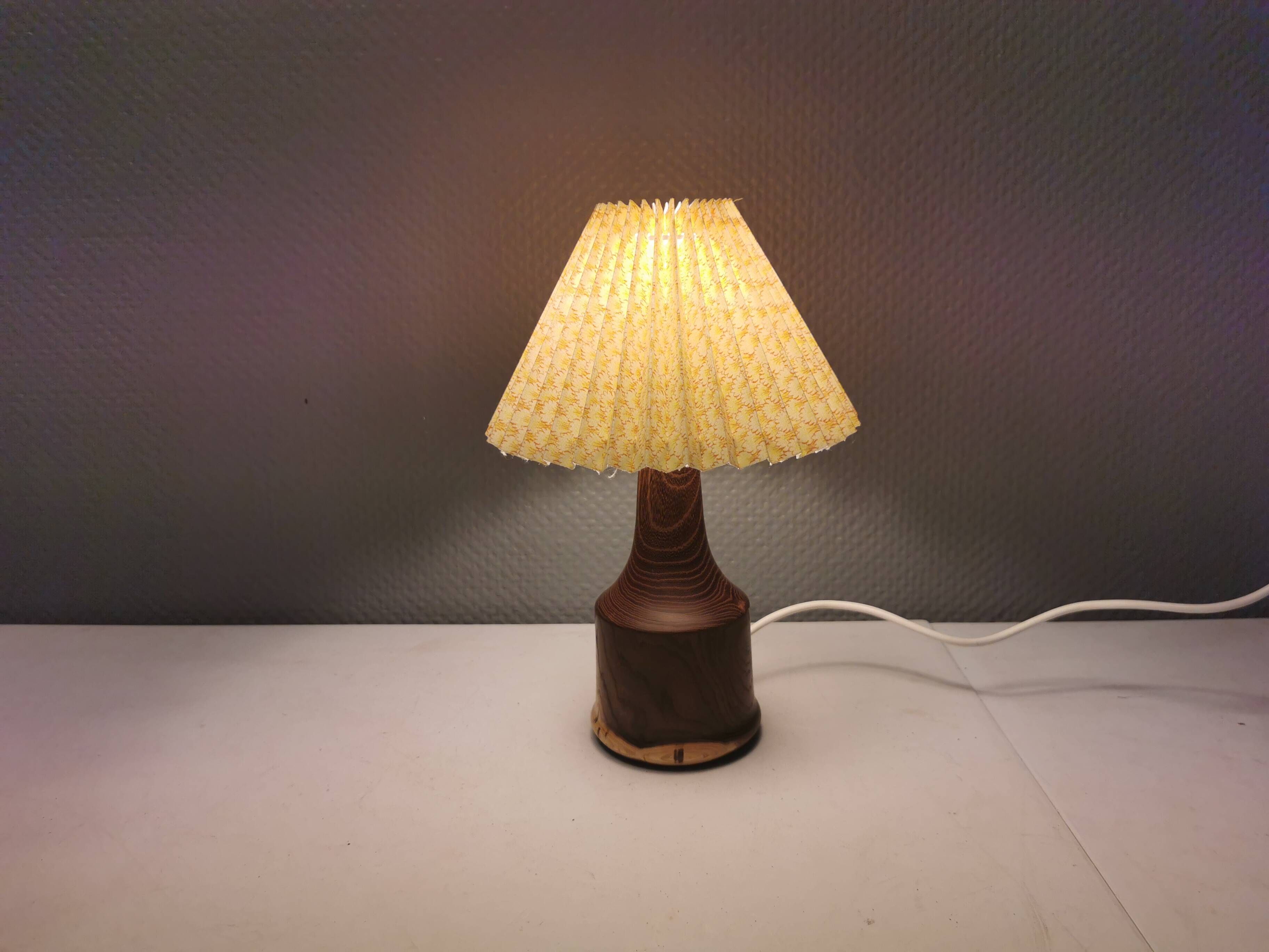 Beautiful sting lamp in twisted wood. Estimated 1970s and Swedish or Danish.