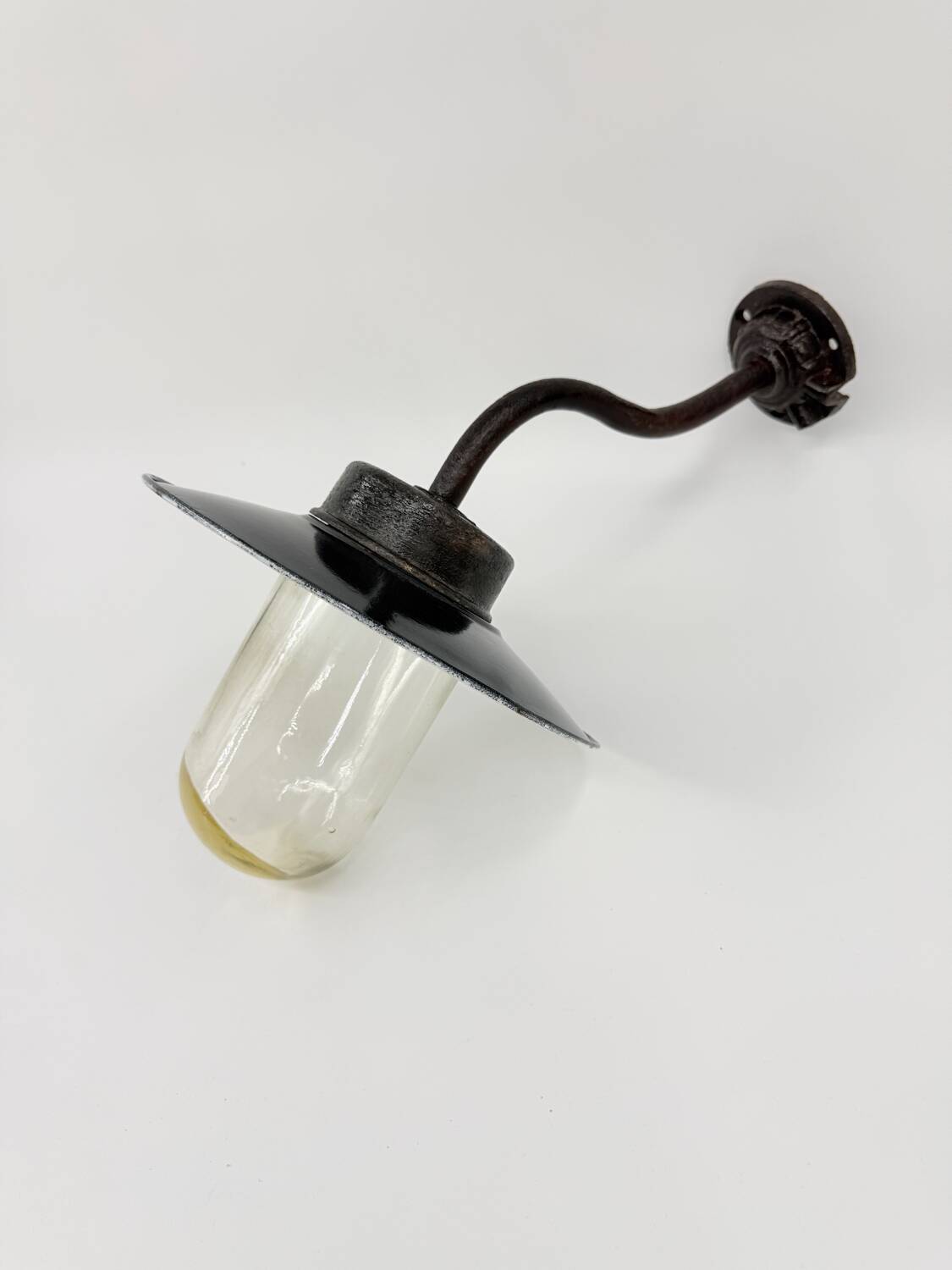 Lampe de cour