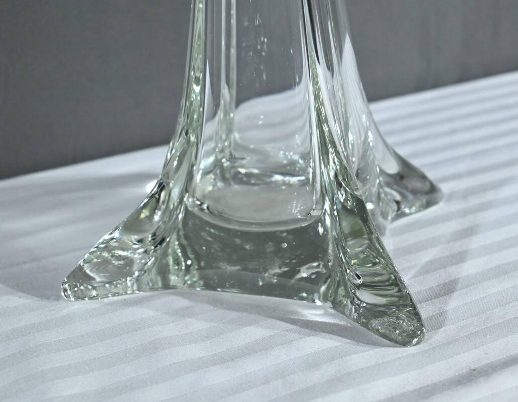 Important Vase Soliflore en Verre, époque Art Déco – 1930