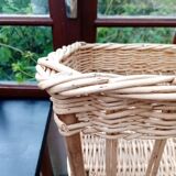 Bakery wicker basket