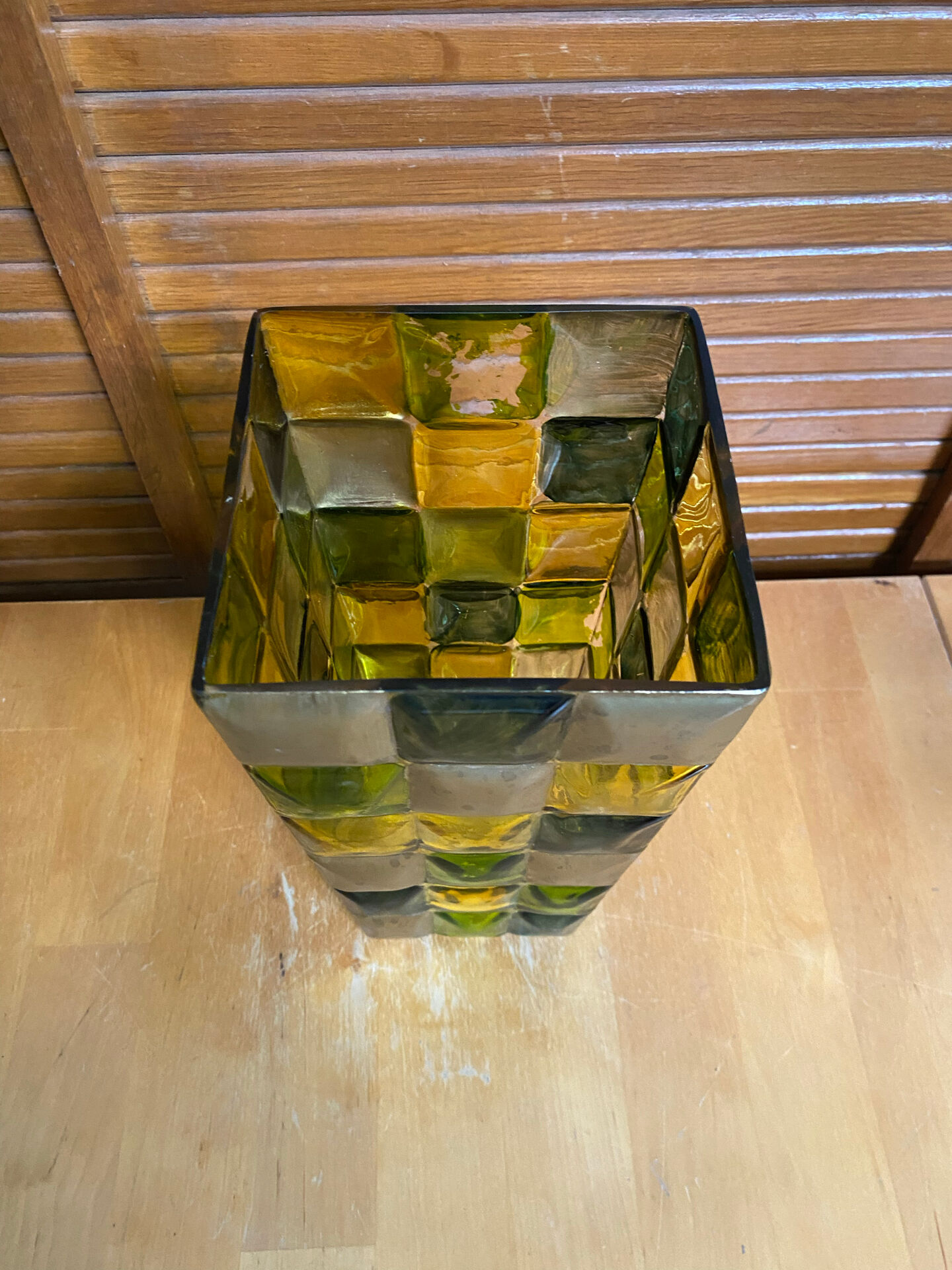 Vase ancien style Murano en verre polychrome motif damier peint à la main