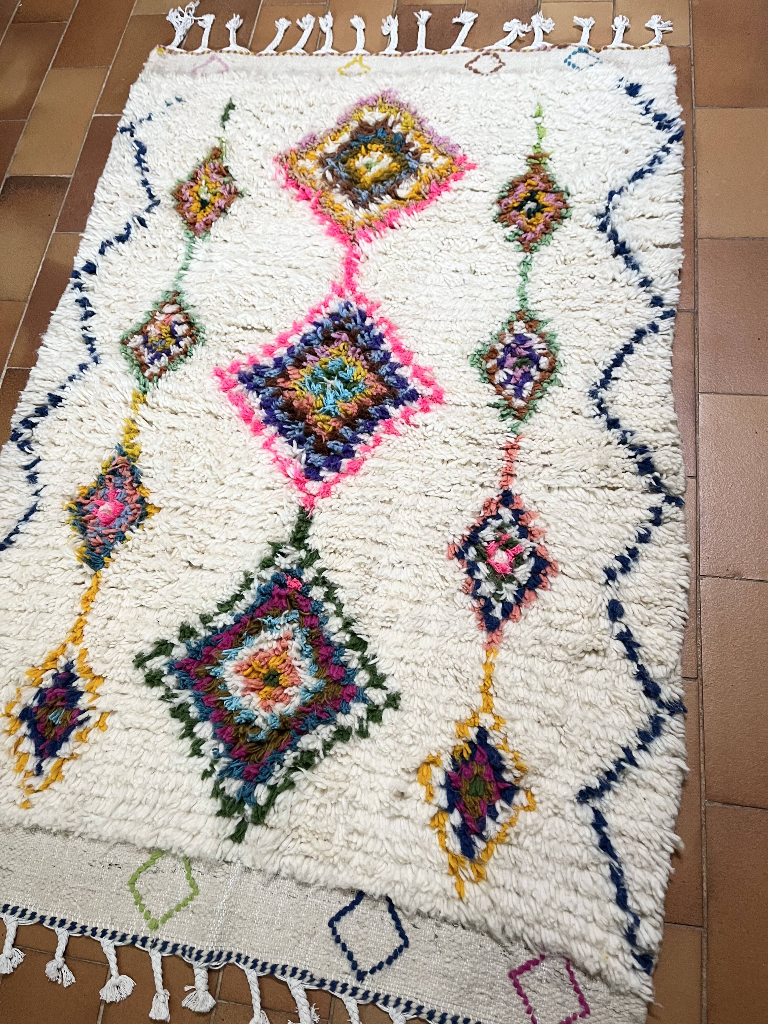 Moroccan azilal carpet 105x170 cm