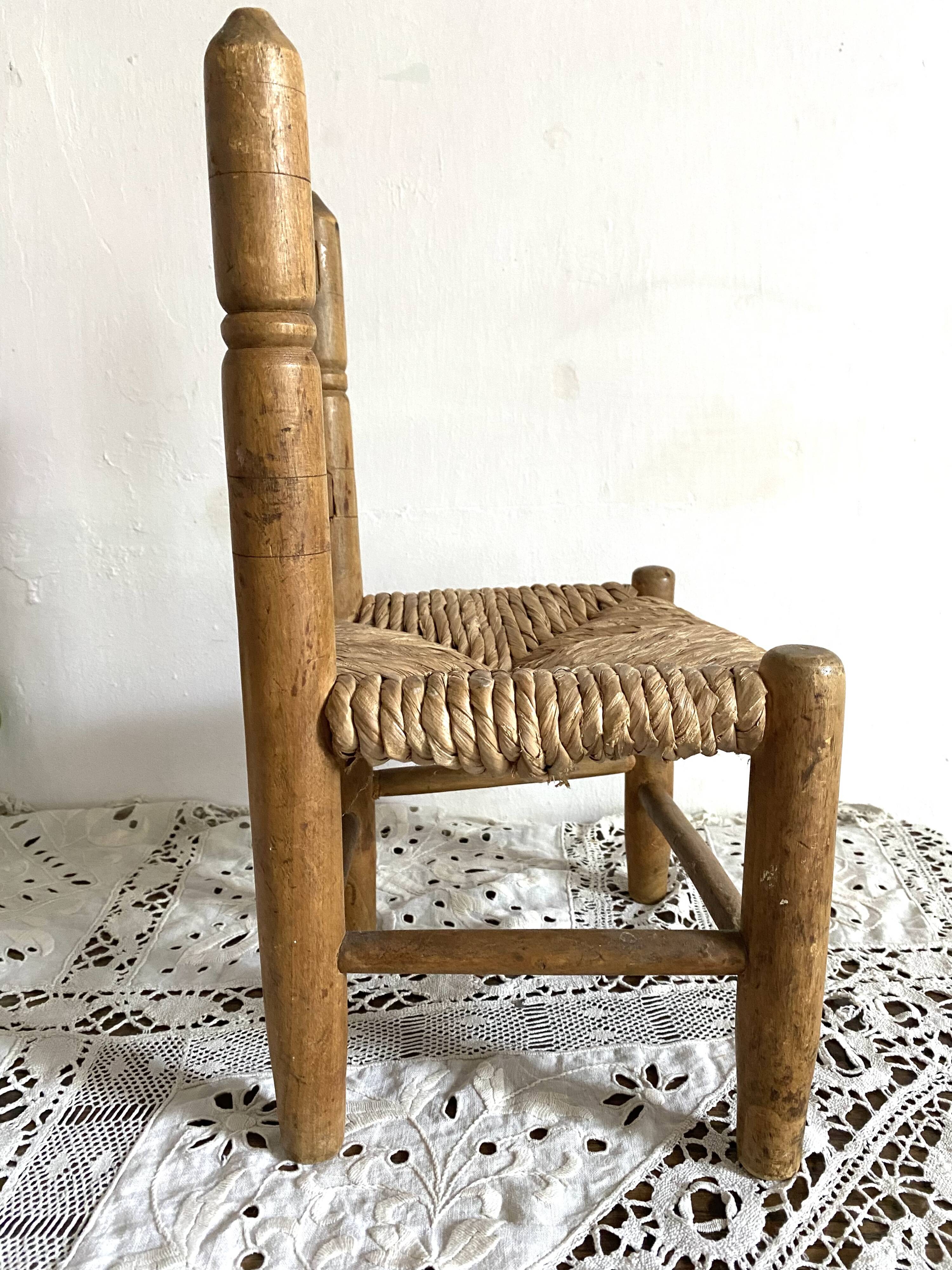 Chaise enfant en bois et paille
