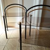 Paire de tables d'appoint, chevets en verre fumé, 1980