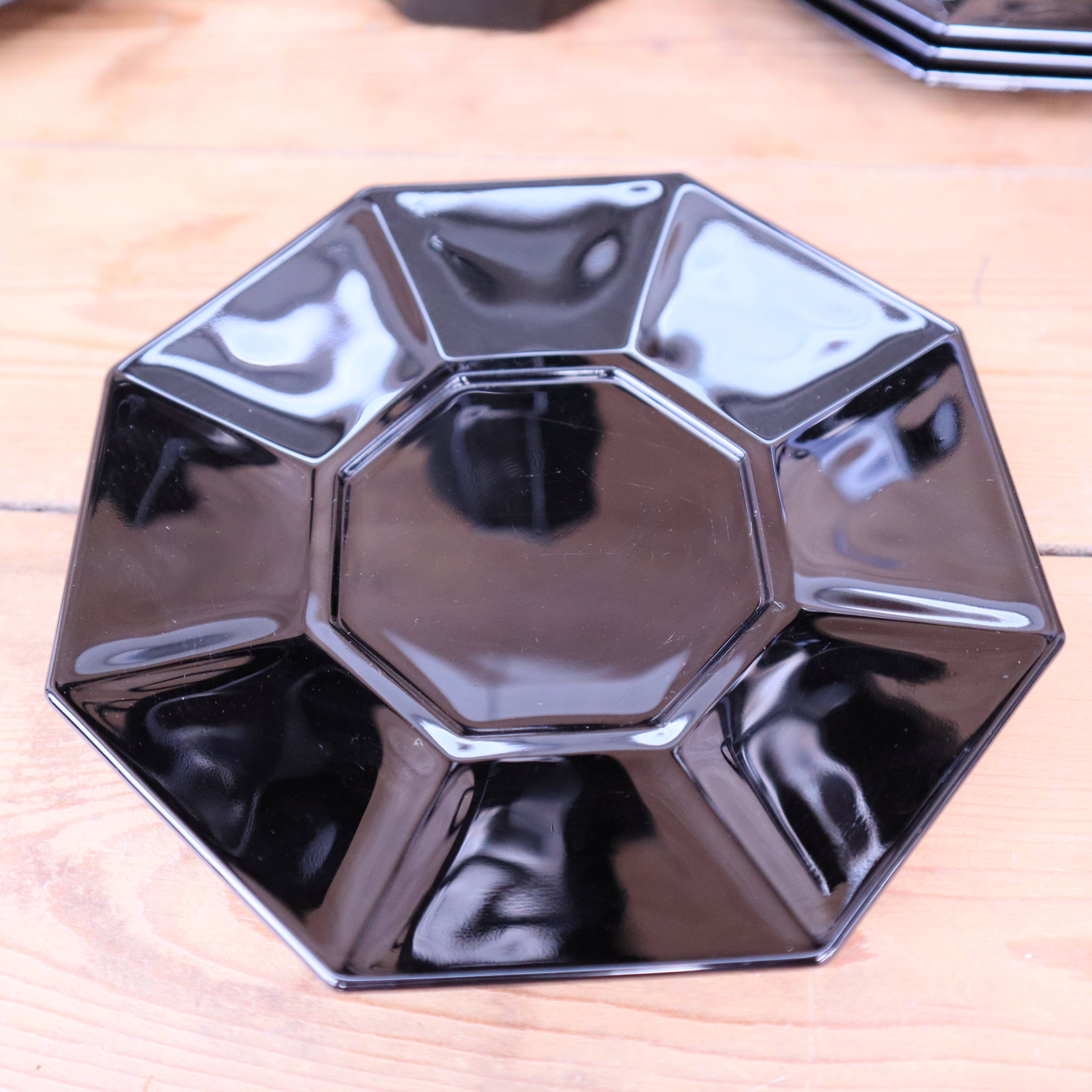 Set of 6 medium black coffee cups and saucers ARCOROC "Octime"