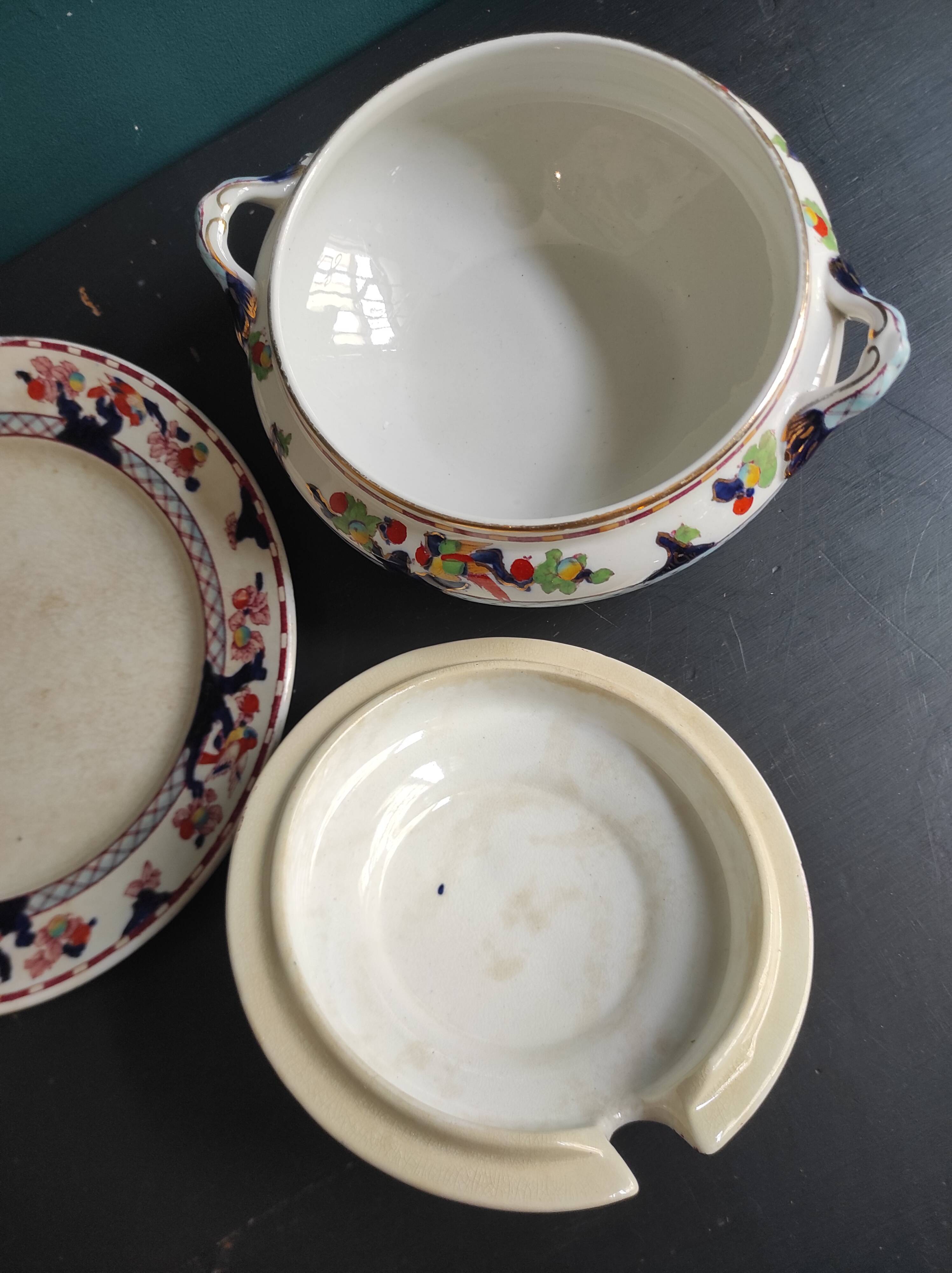 Losol Ware Keeling & Co. individual soup tureen, Beverley, England Burslem