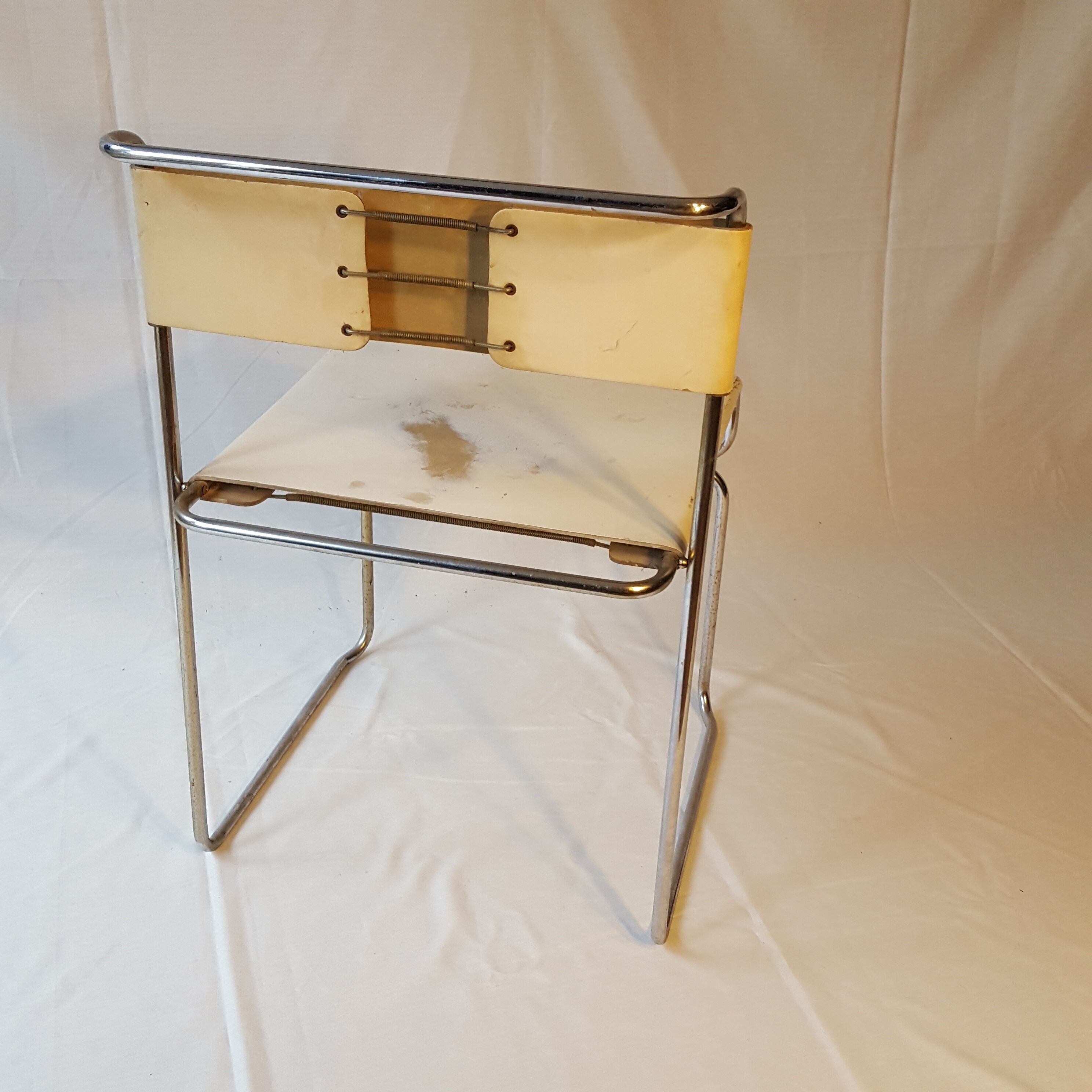 Giovanni Carini chair edited by Planula