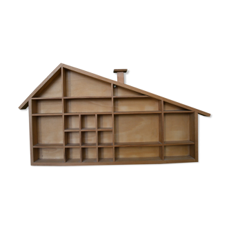 Shelf for miniatures