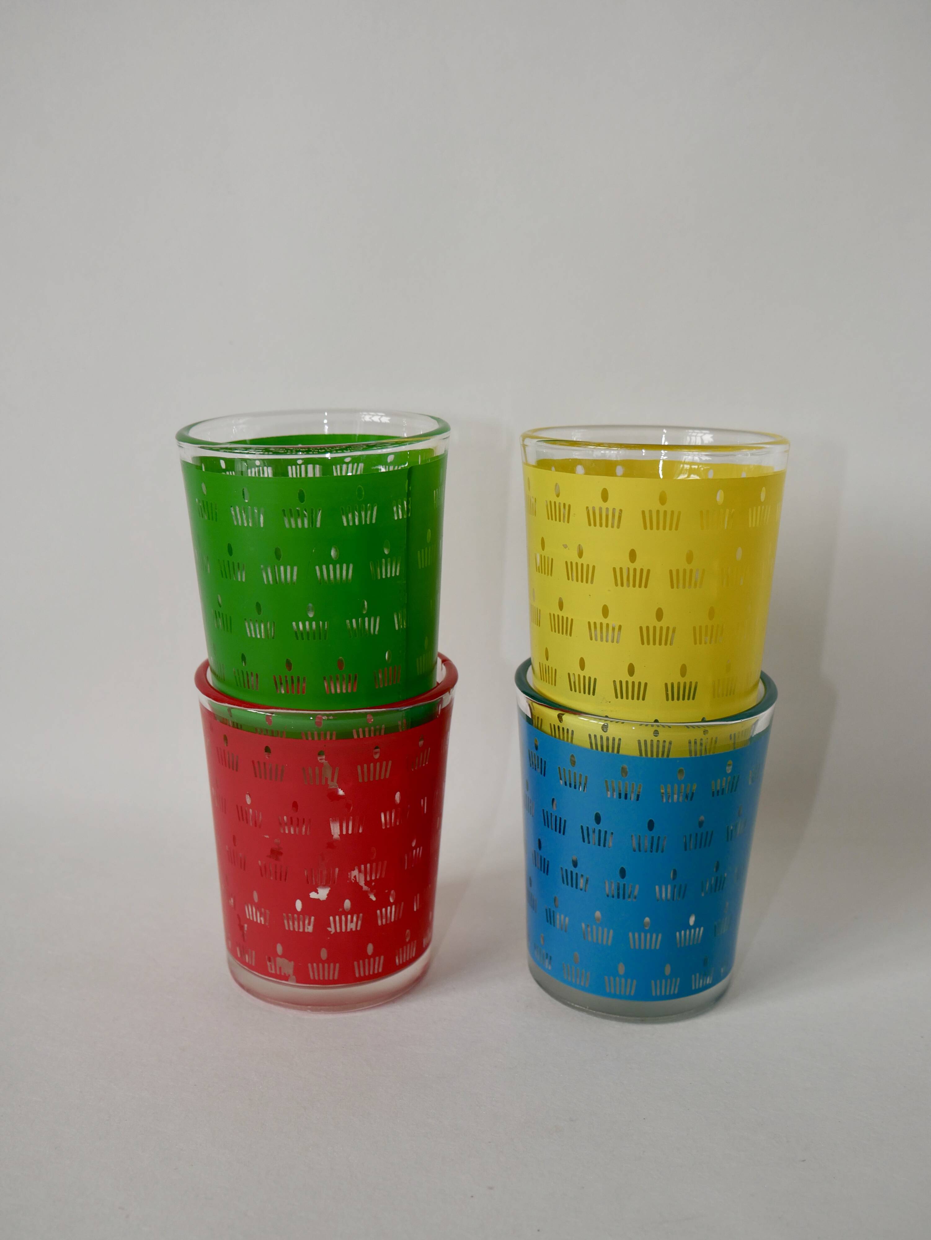 Lot de 4 verres à eau colorés années 70