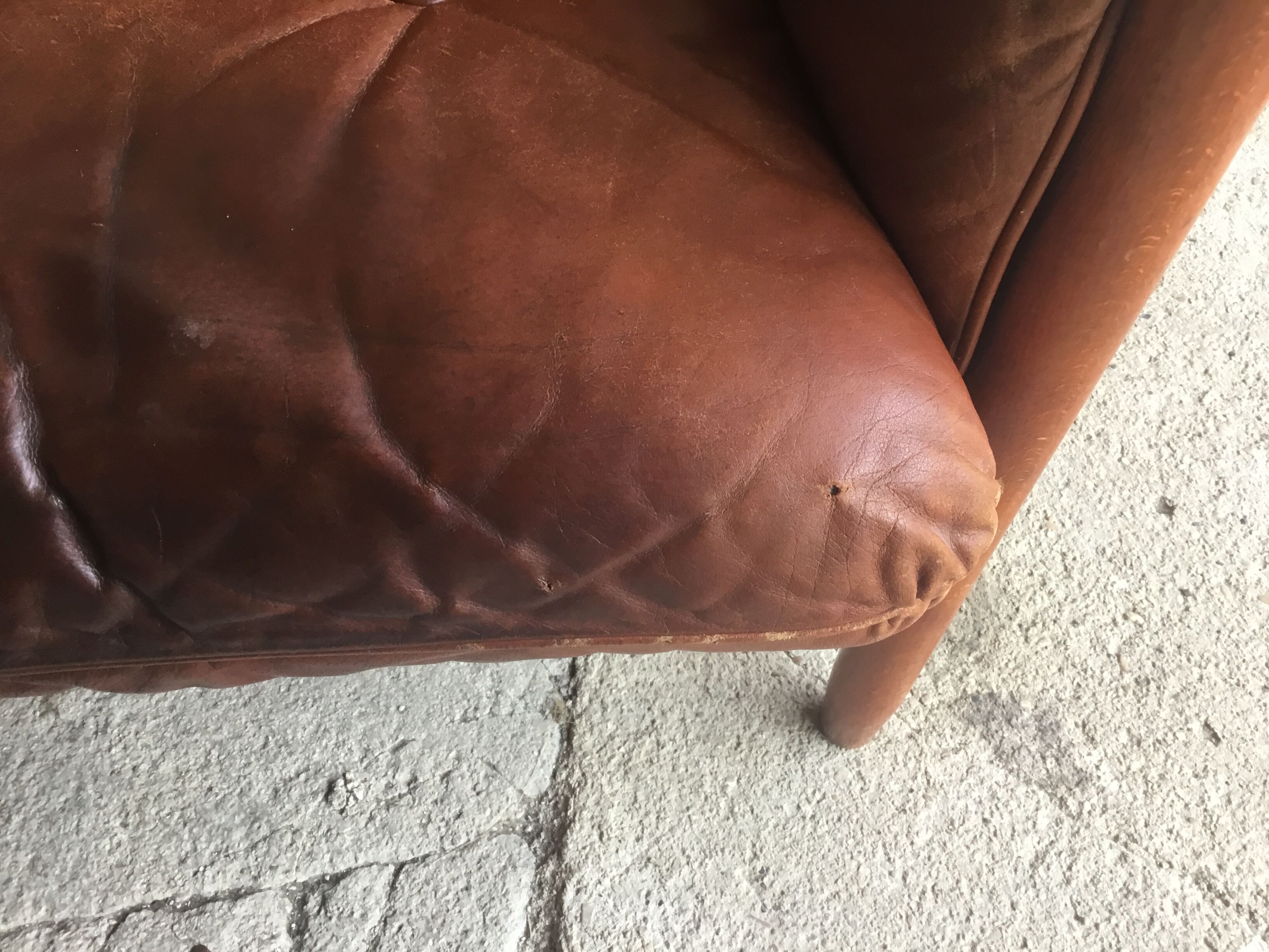 Scandinavian armchair in teak and leather - 1960