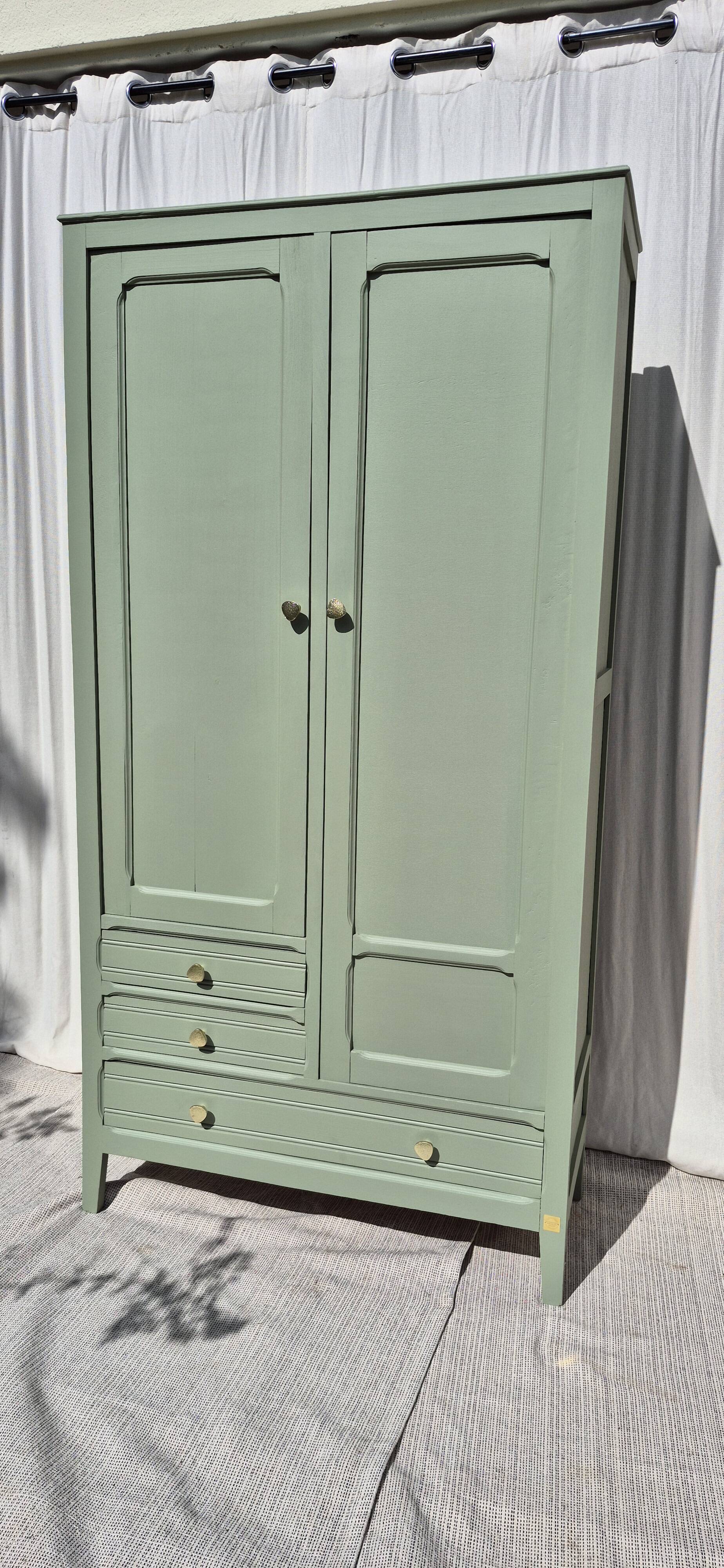 Armoire Parisienne d'hötel