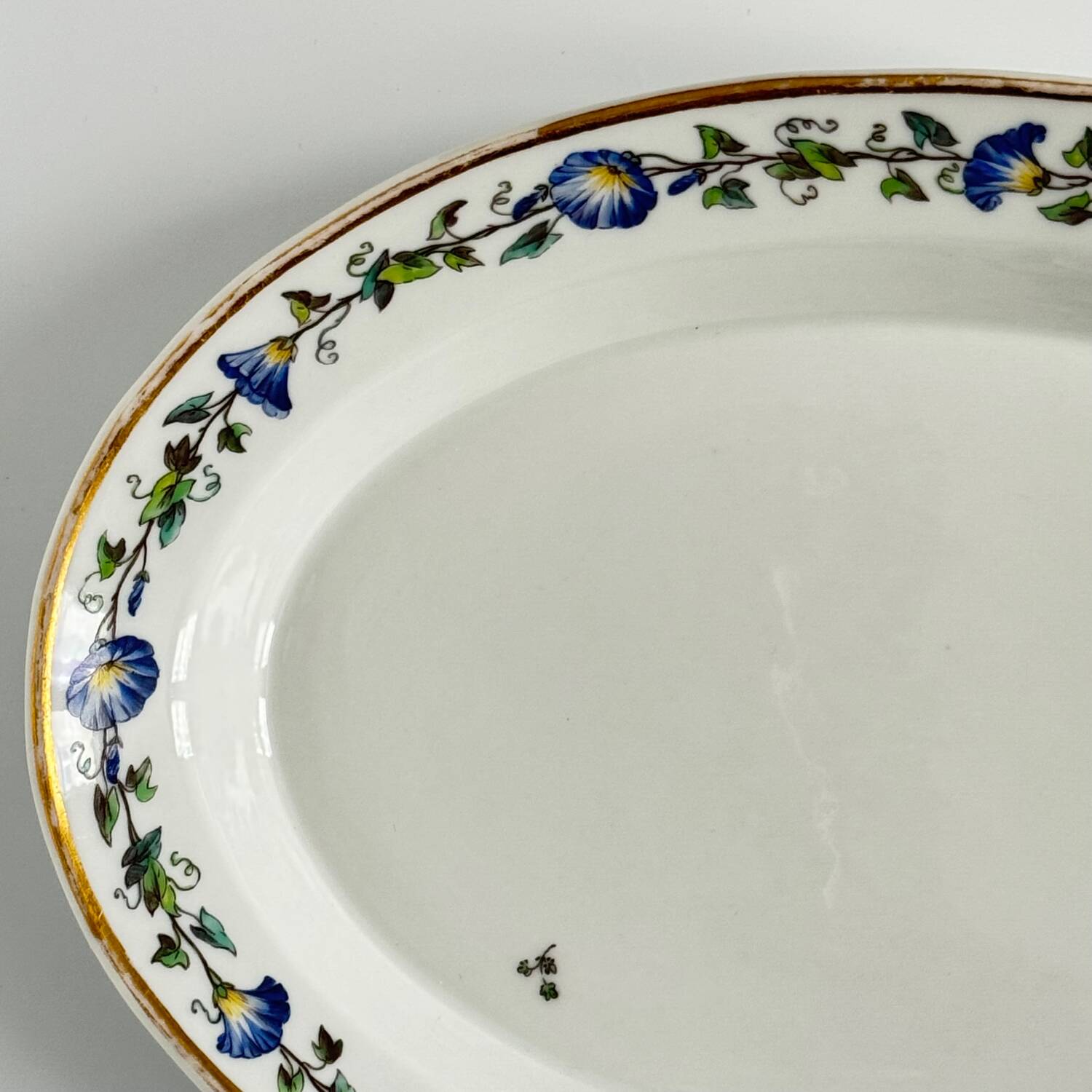 KPM Berlin porcelain sauce boat with tray | Early 19th century