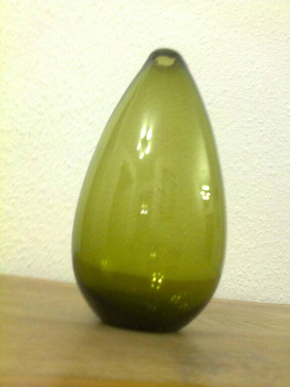 drop-shaped soliflore vase, green glass
