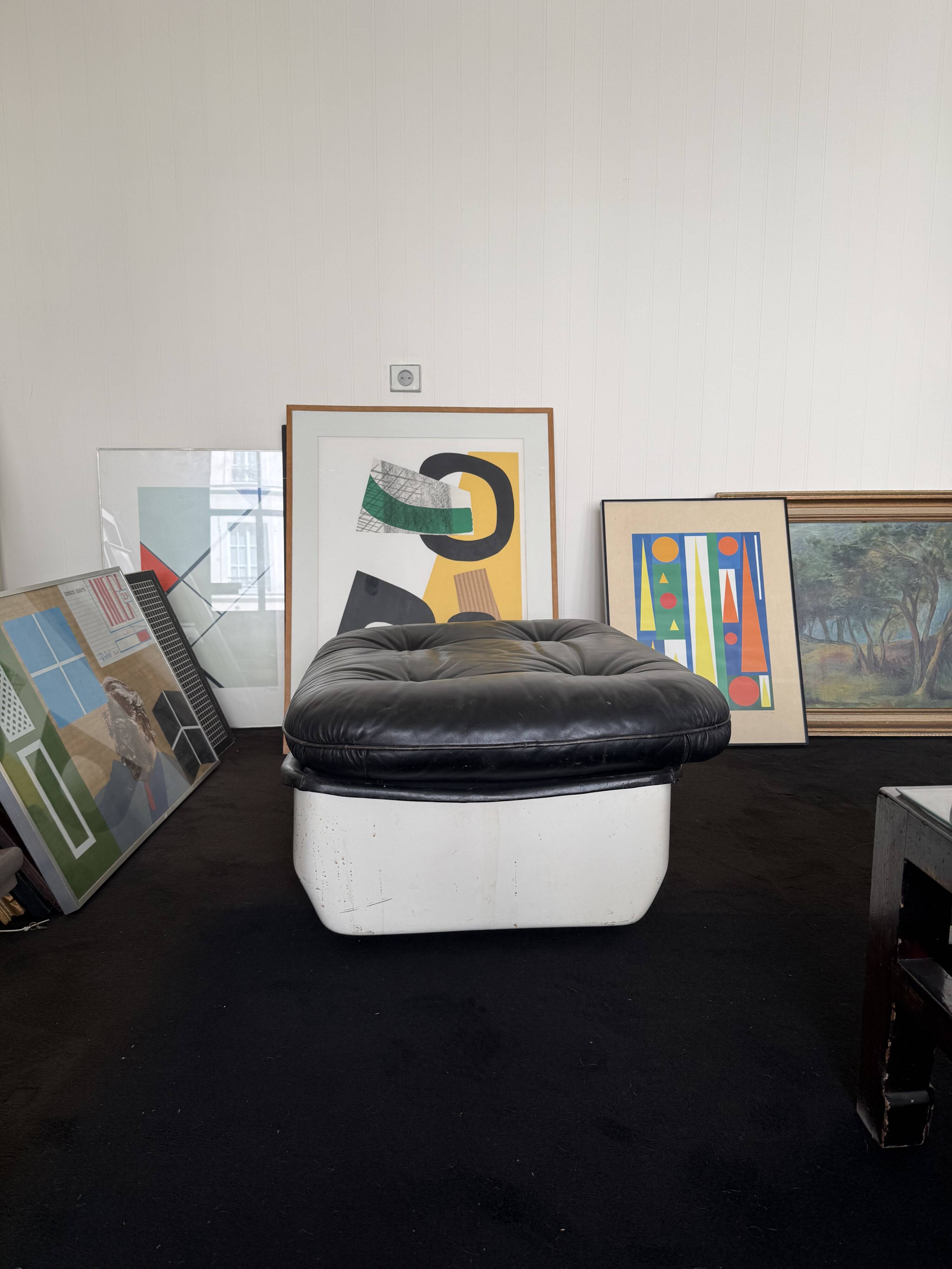 Pouf / ottoman vintage design – Space Age spirit – 60s/70s