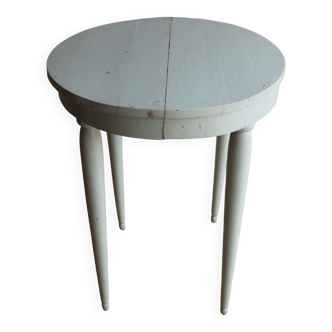 Blue side round table