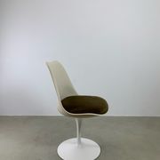 Chaise Tulip Eero Saarinen pour Knoll International