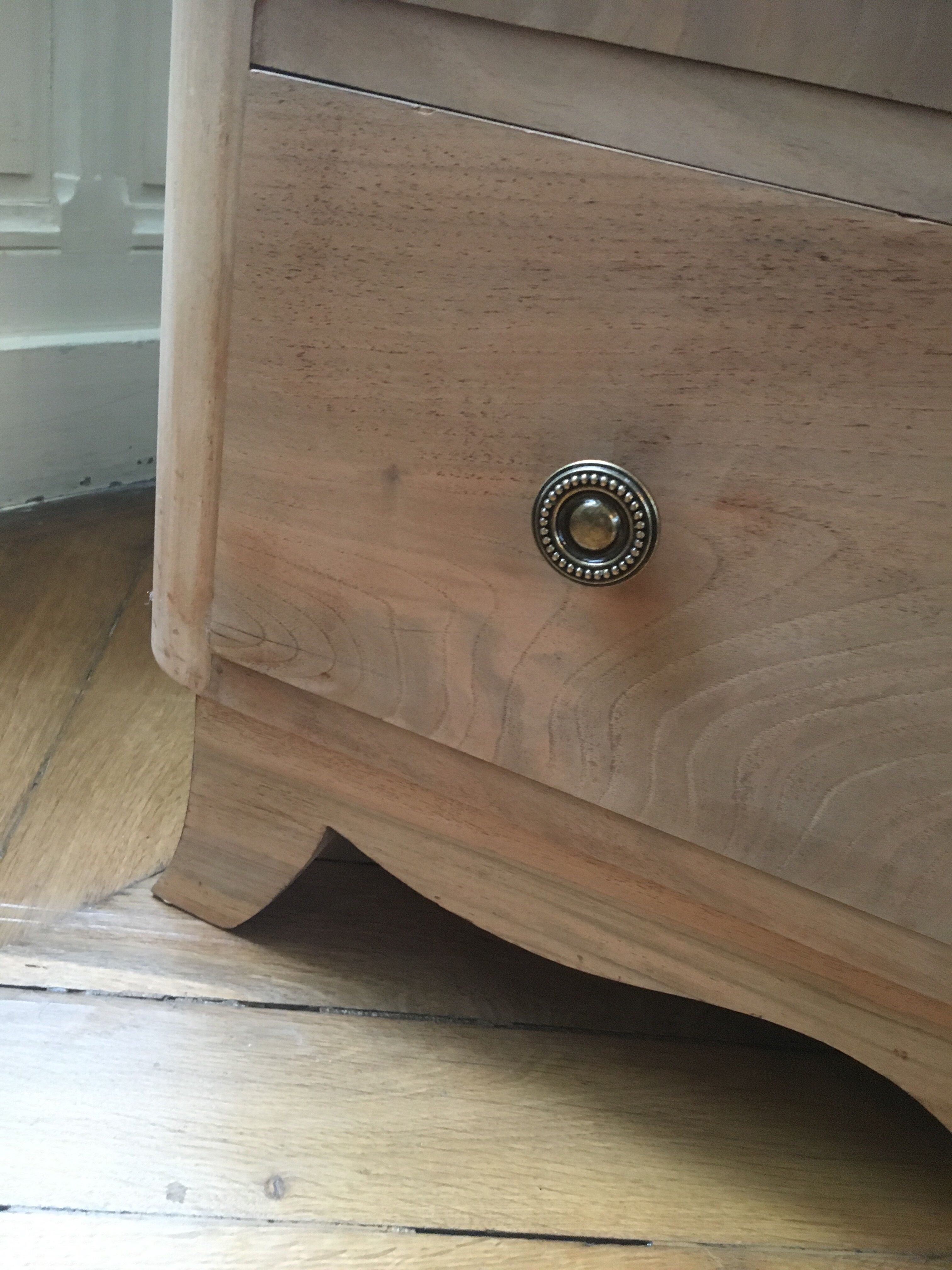Walnut veneer chest of drawers 1930s