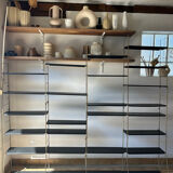 Modular shelves in String style