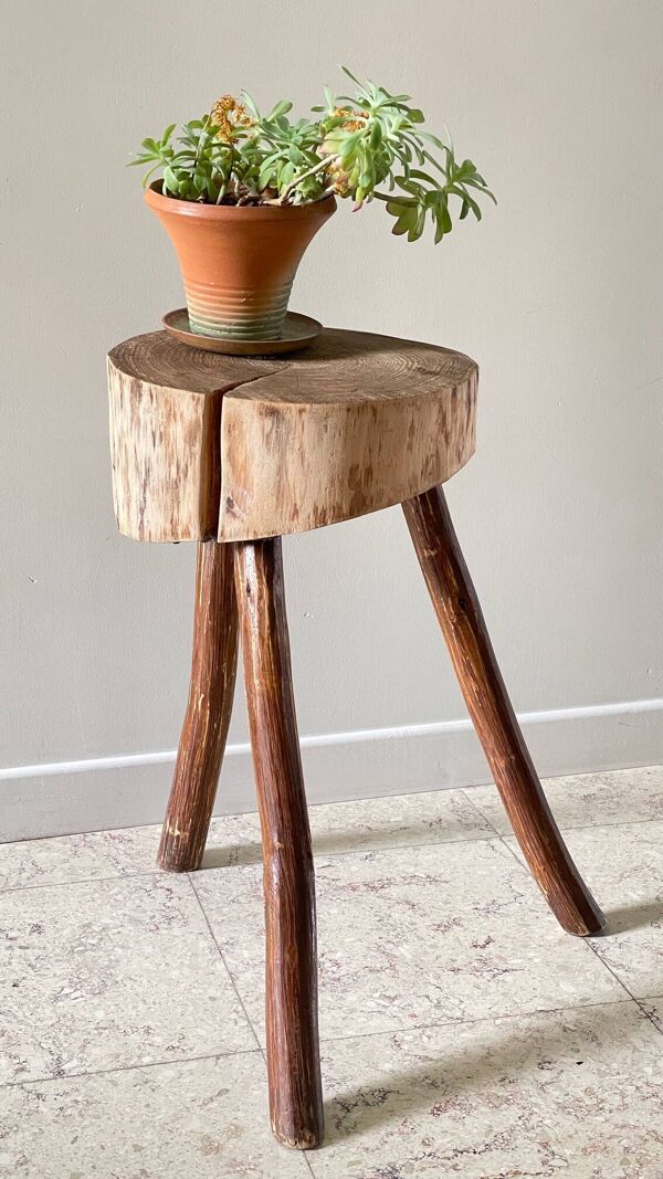 Tabouret tripode brutaliste rondin vintage