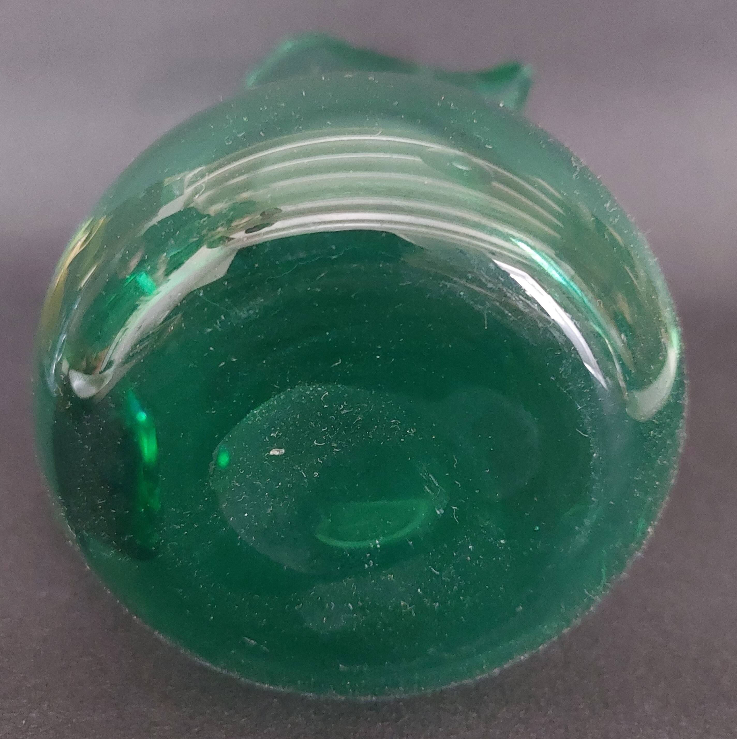 Pichet en verre vert XXème