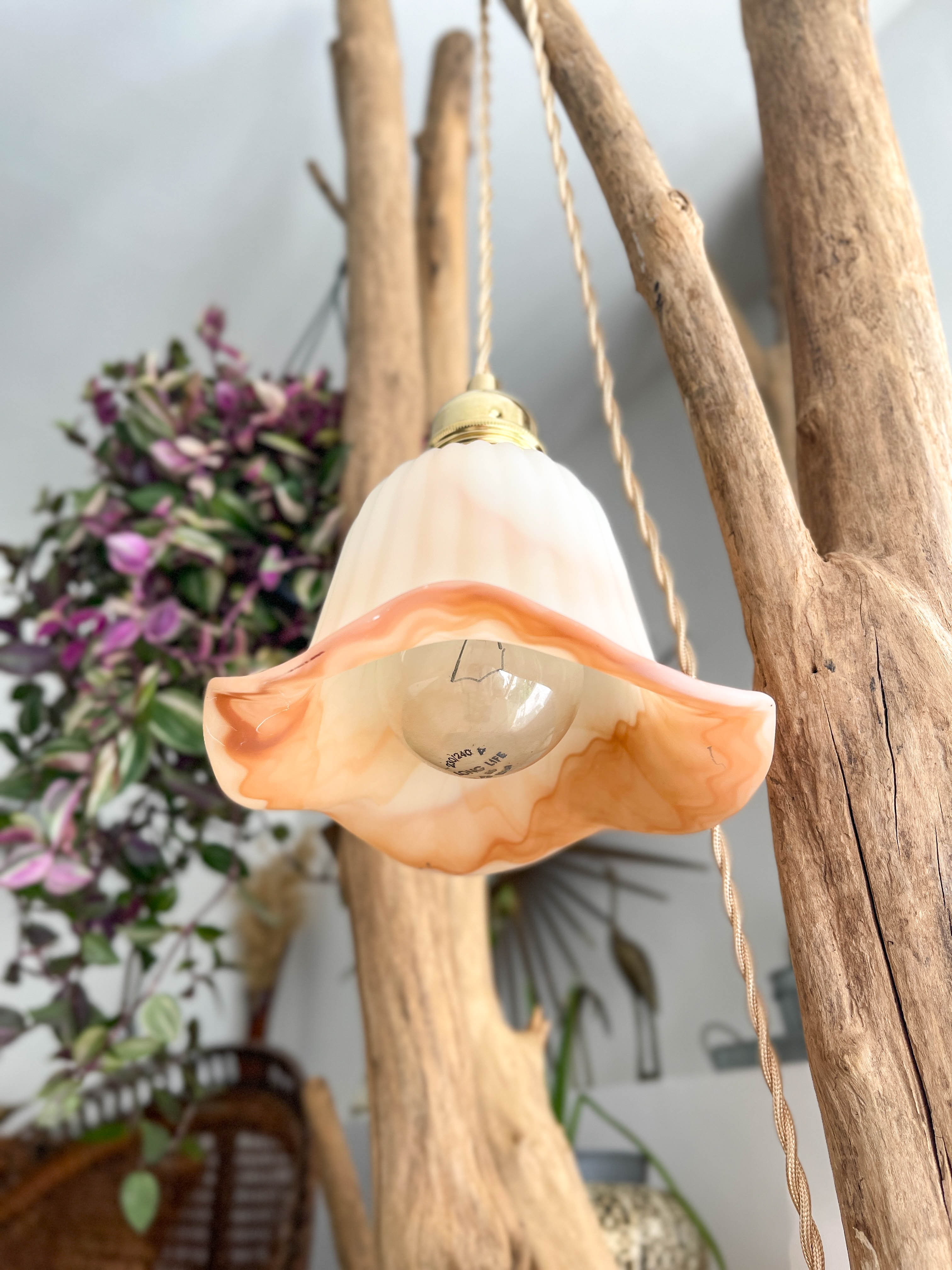 Vintage pink glass paste tulip lamp