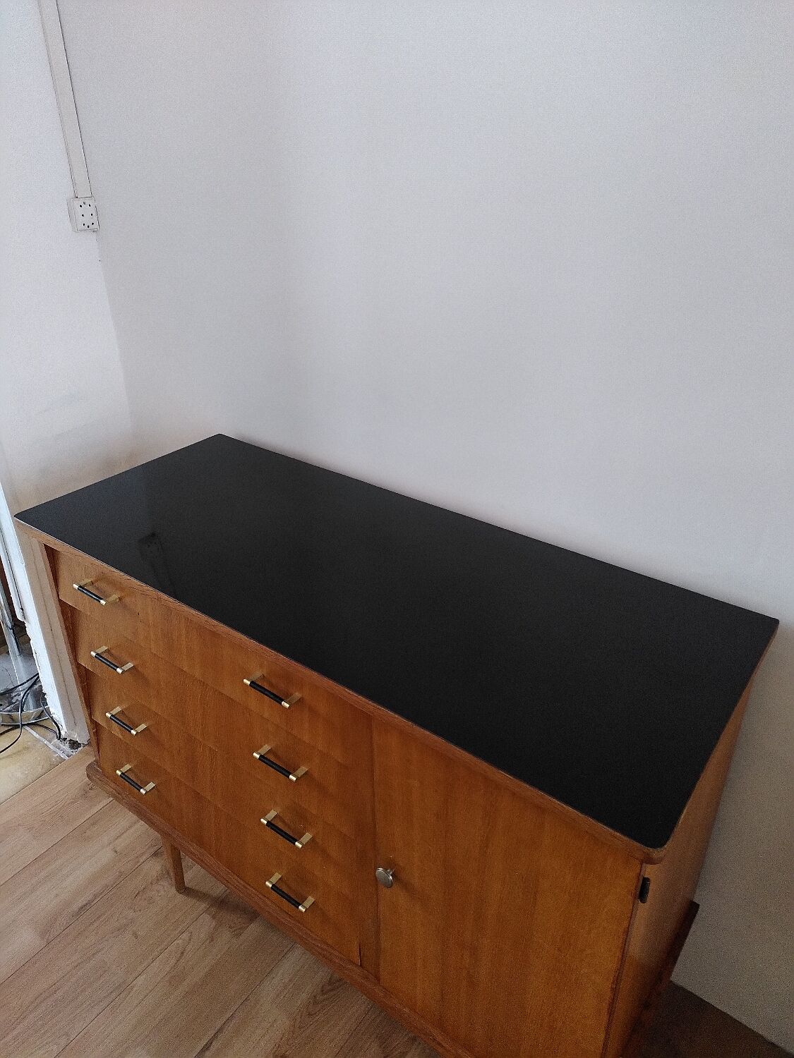 Vintage 1960s chest of drawers