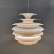 Suspension Barcelona, conçue par Bent Karlby Danemark