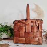 Vintage basket in natural fibers