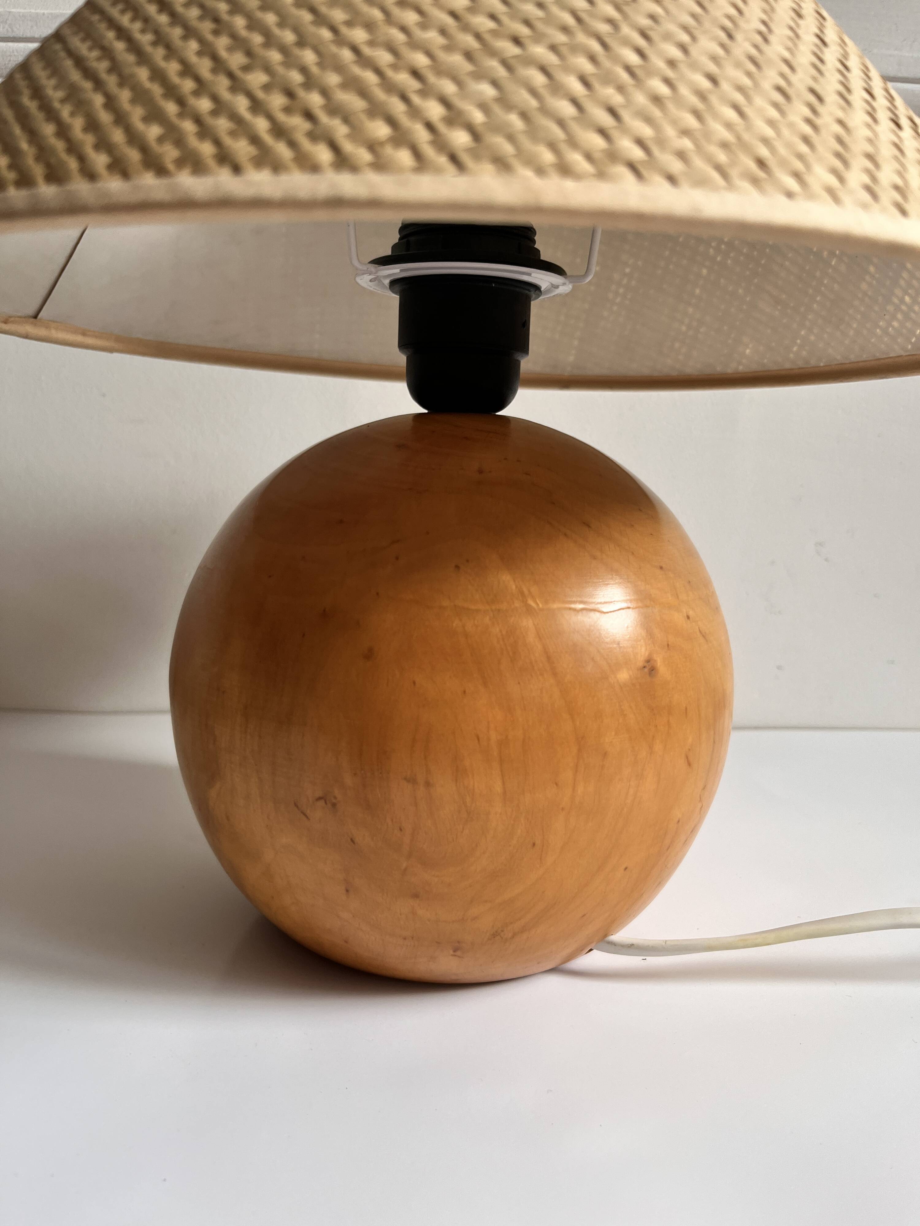 Lampe de chevet en bois