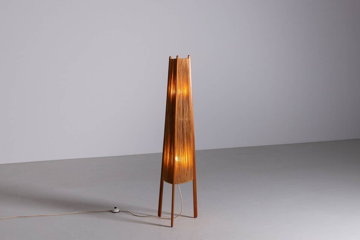 Temde tripod floor lamp in sisal and teak, Switzerland, 1960