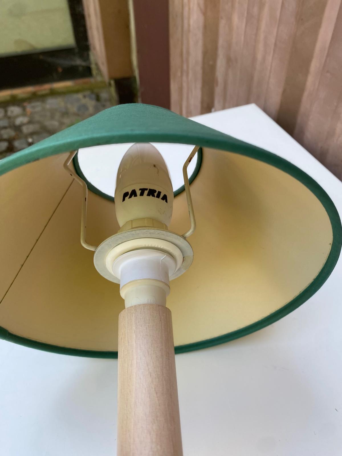 Twisted wooden floor lamp in beige and green S.C.E.