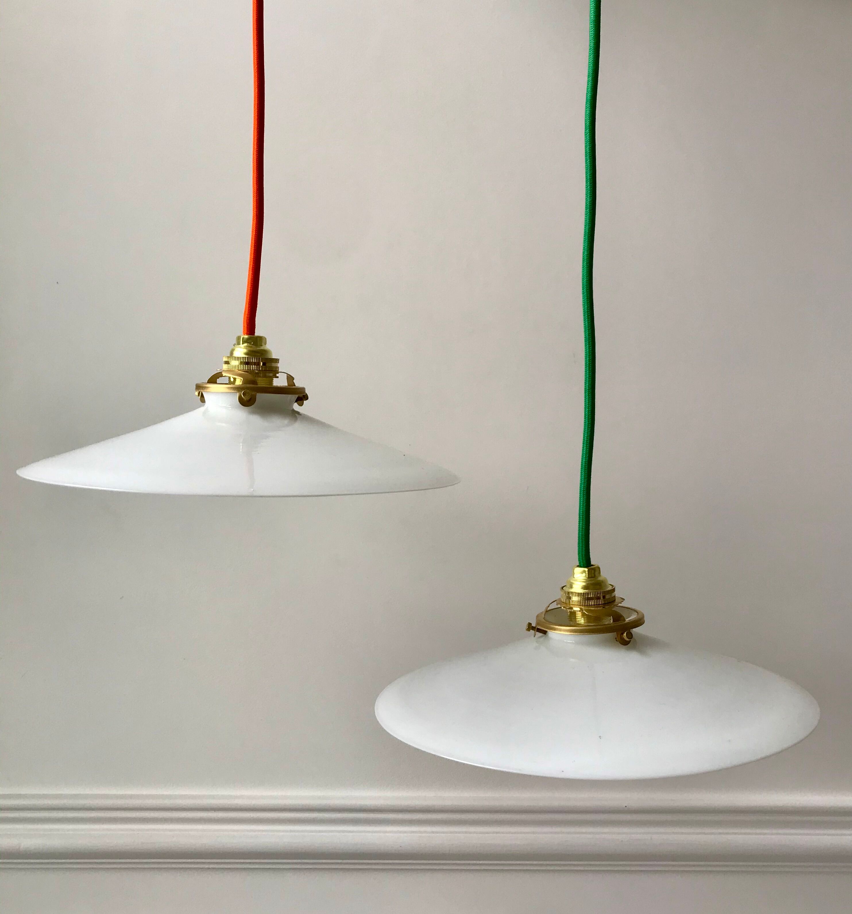 Pair of suspensions in smooth opaline colored thread early twentieth century