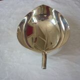 Silver metal gravy boat leaf shape