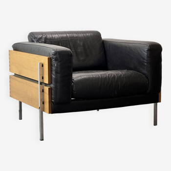 Robin Day armchair for habitat in black leather, wood and chrome