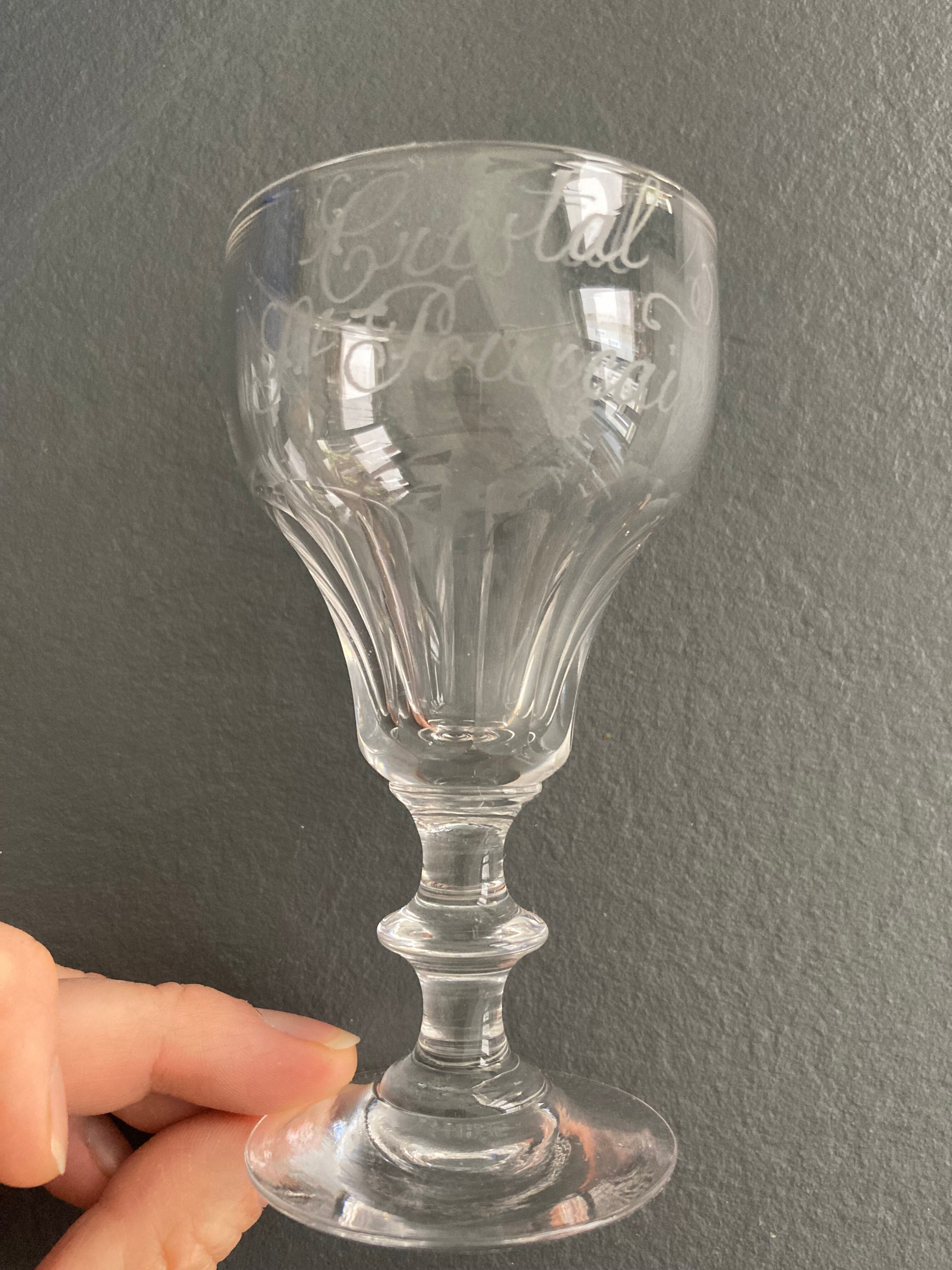 Set 9 crystal wine glasses engraved Saint Pourçain