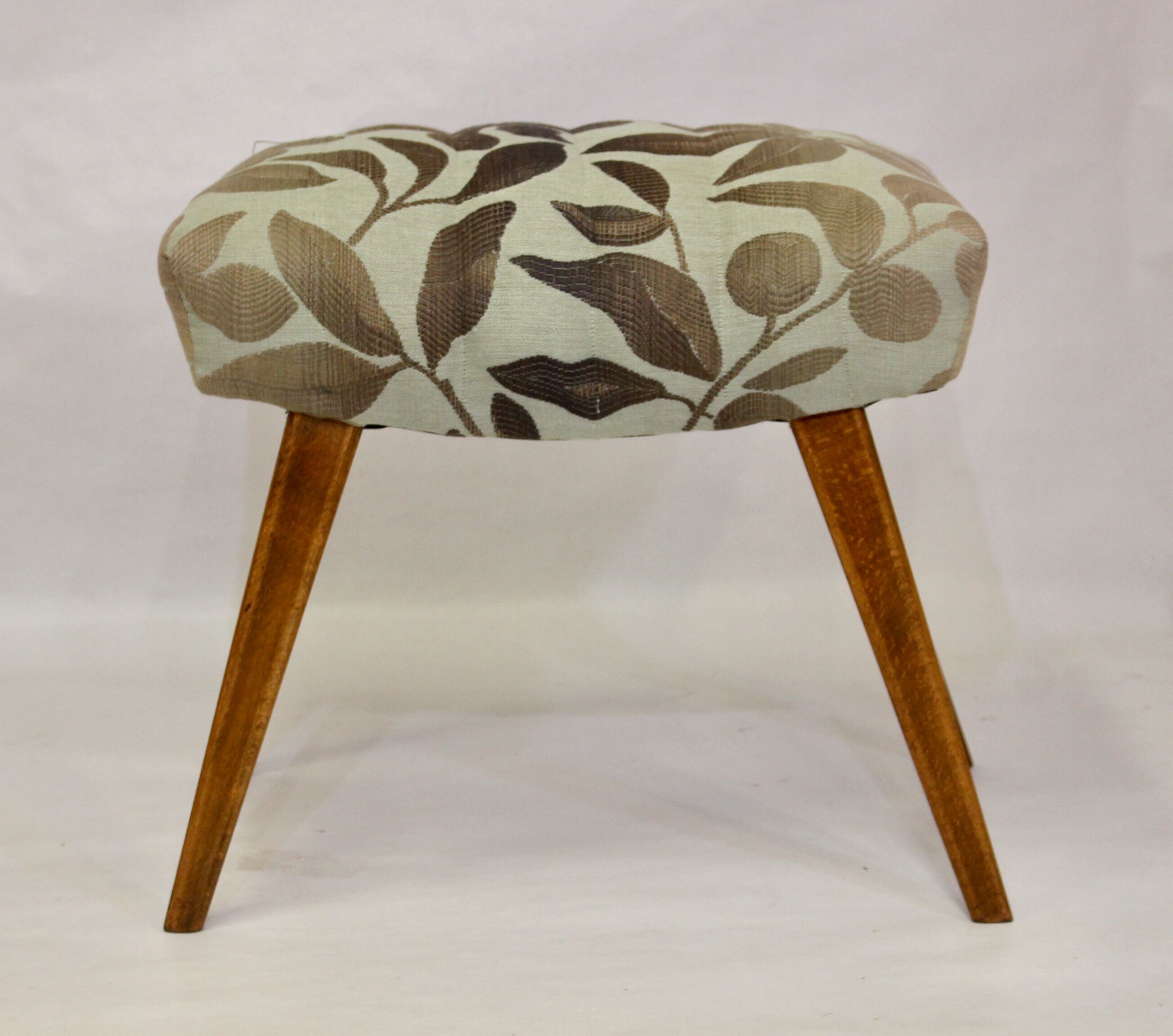 Duo of stools in 50s beech fully restored