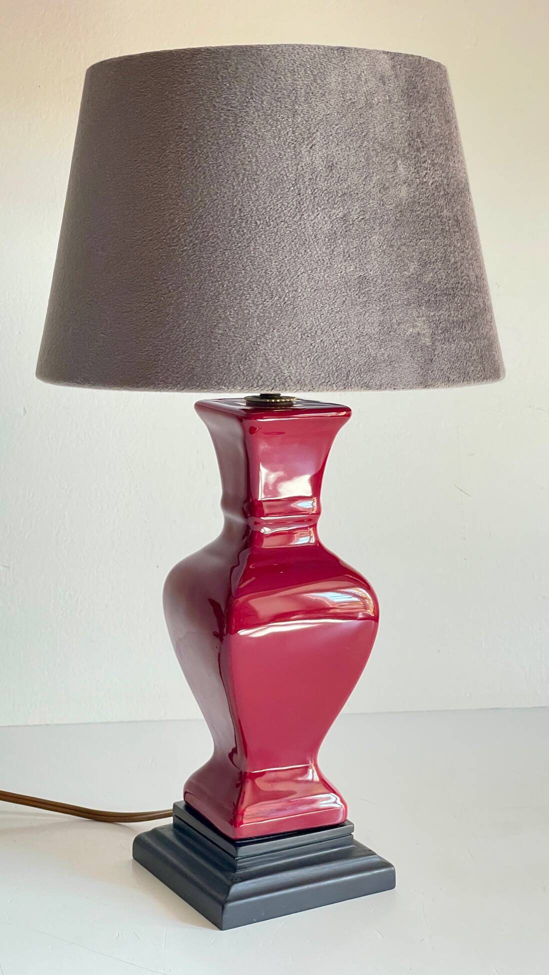 VINTAGE Chic Ceramic and Velvet LAMP