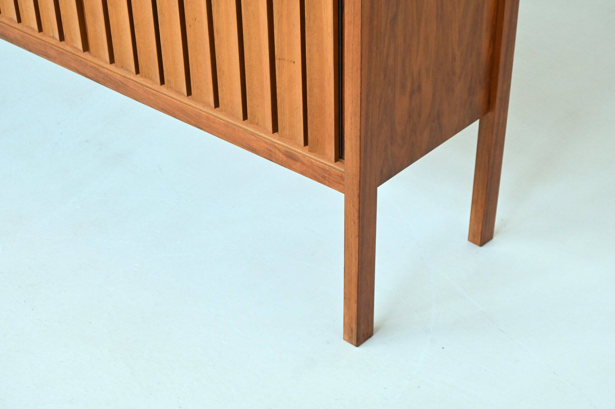 Leo Bub symmetric highboard in walnut XL Bub Wertmobel Germany 1960