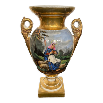 Vase porcelaine XIX sur piédouche sainte Jeanne