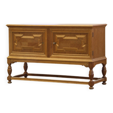 Buffet bas vintage des années 1960 / cabinet en chêne, style baroque danois