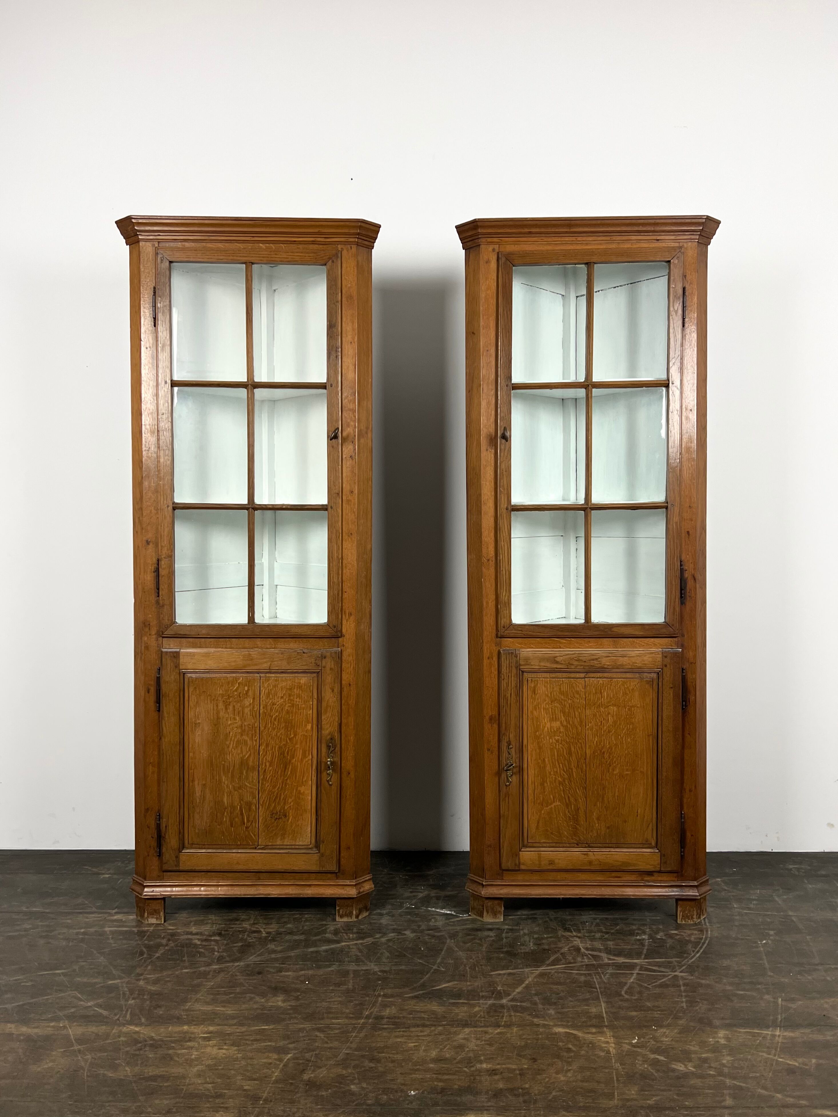 Corner cabinets oak