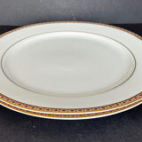 2 porcelain presentation plates